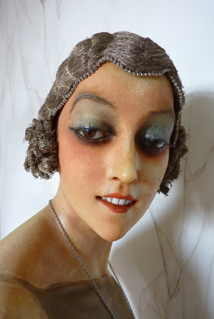 As a highlight: Exquisite french <b>Silver Bullion</b> &quot;Hair&quot;-Cloche with <b>...</b> - 10a_mannequin_Imans