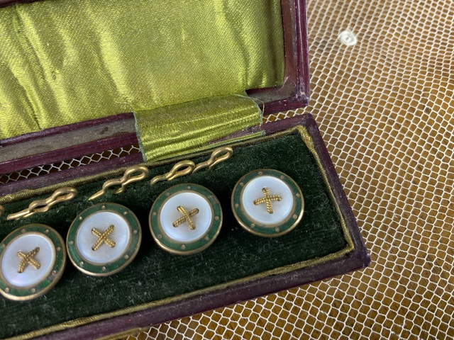2 antique victorian buttons 1900