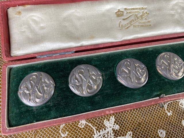 2 antique buttons 1903