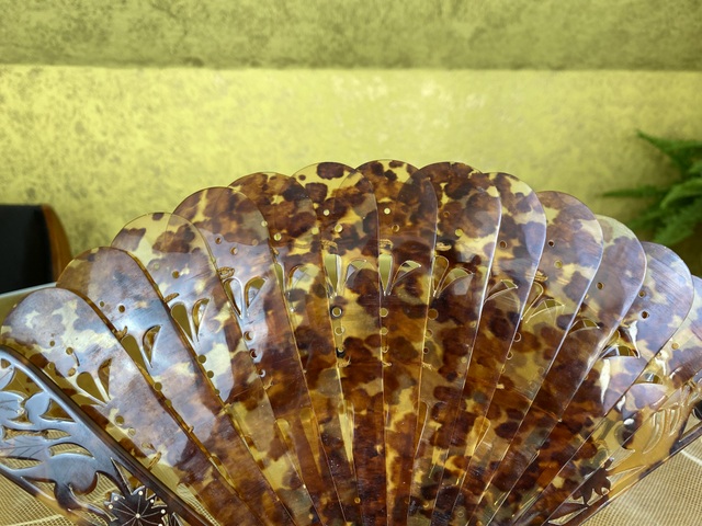 4 antique tortoise shell fan 1880