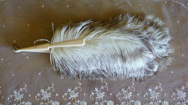 1 antique marabu feather fan 1890