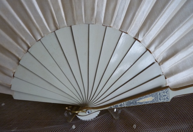 8 antique fan 1900