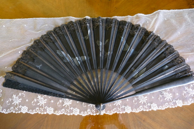 8 antique fan butterflys 1905