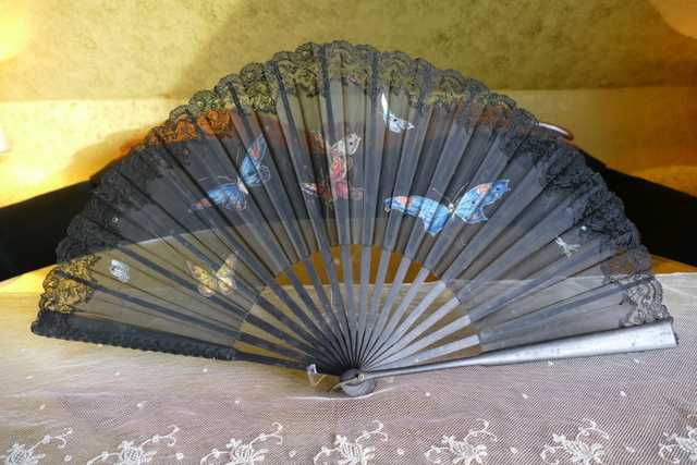 antique fan butterflys 1905