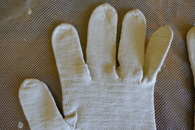 13 antike Biedermeier Handschuhe 1839
