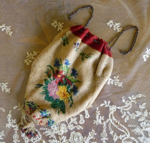 antique reticule, antique bag, antique purse, antique beaded purse, beaded purse 1870, beaded purse 1880, beaded purse 1890