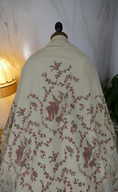 19 antique victorian shawl 1850