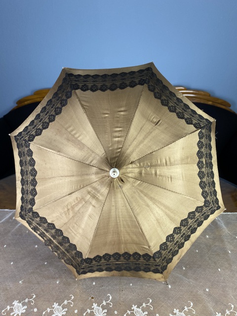 5 antique stroll umbrella 1840