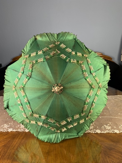 4 antique stroll umbrella 1850