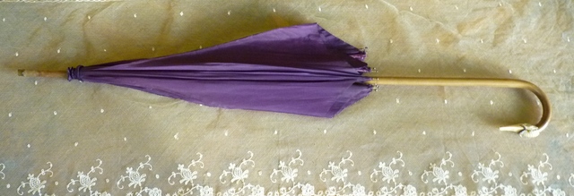 1 antique parasol Princess alice of monaco
