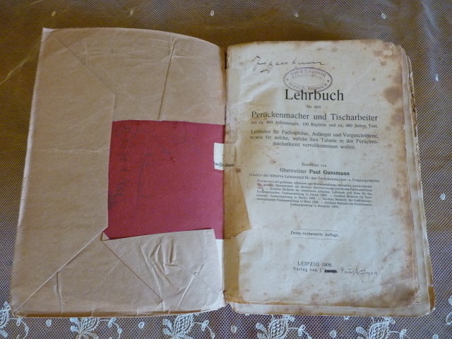2 antikes Lehrbuch Perueckenmacher 1909