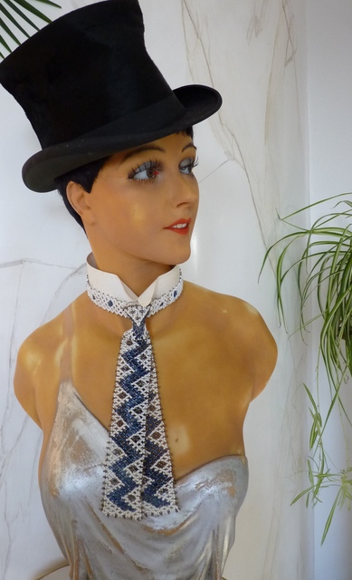 32 wax mannequin Paris 1920