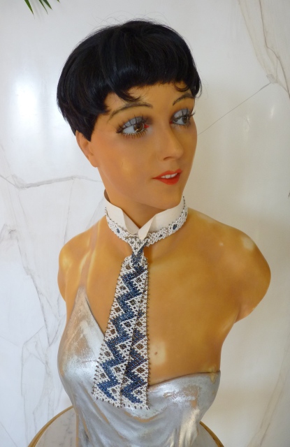 36 wax mannequin Paris 1920