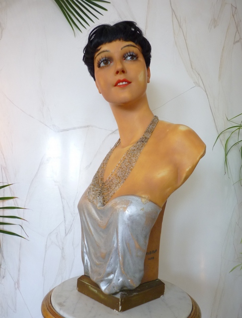 42 wax mannequin Paris 1920