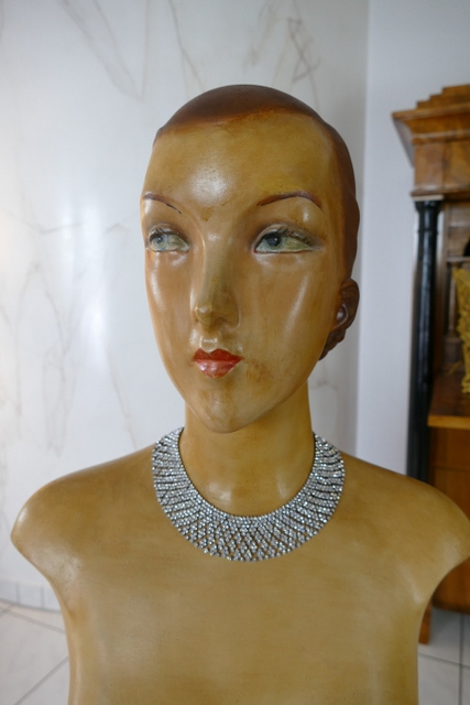 1 antique lingerie buste 1929
