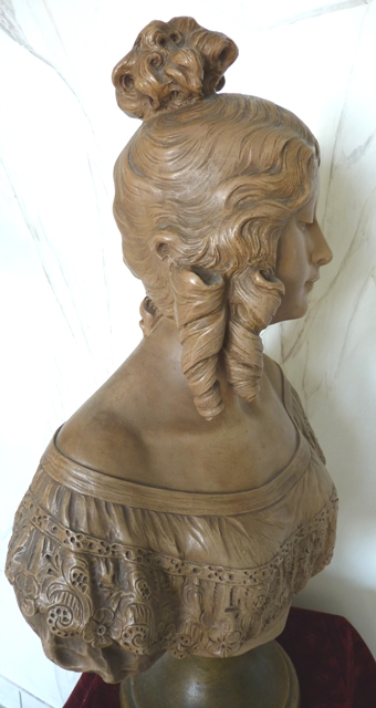 5 antique female bust