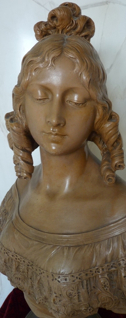 9 antique female bust