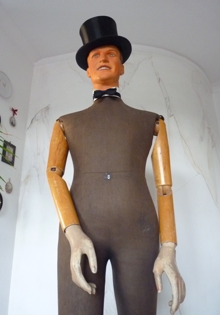 antique mannequin, mannequin 20s, mannequin 1920s, male mannequin, antique male mannequin in life size, Austrian mannequin, antique Man Dressmaker's Form, Dressmaker's Form 20s