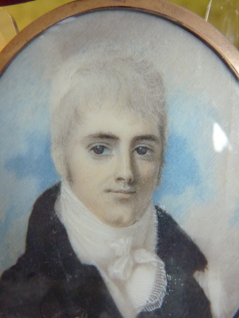 1 antique portrait medaillon 1800