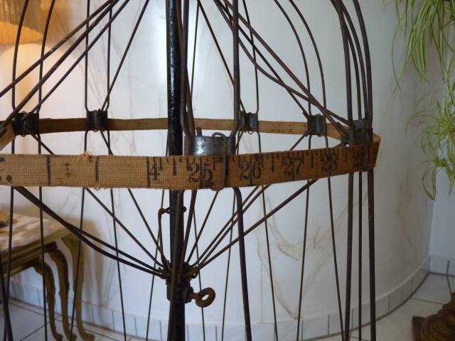 28 antique wire dressmakerform 1881
