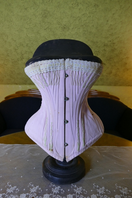 24 antique corset mannequin 1885
