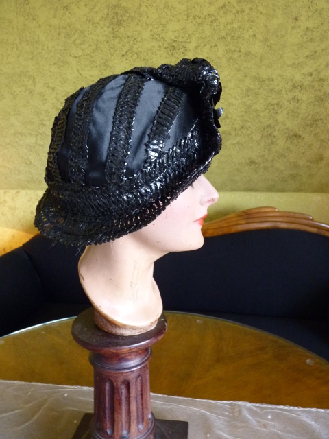 16 antique Jean Patou Hat 1920