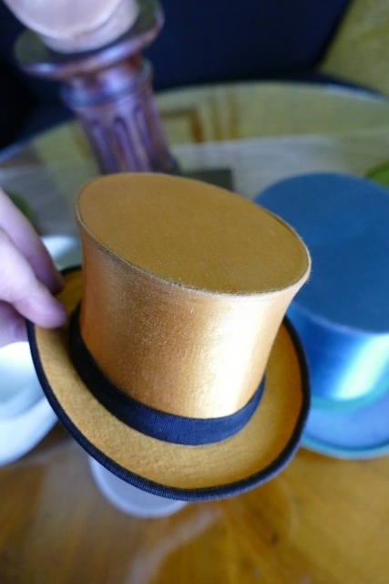 9 antique top hats 1920s