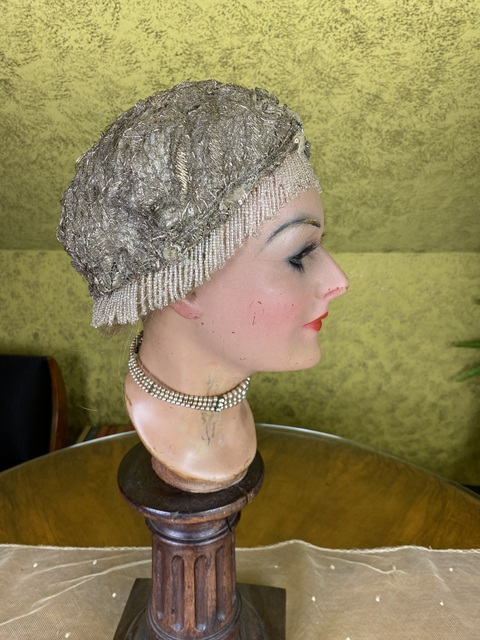 9 antique lame bonnet 1920