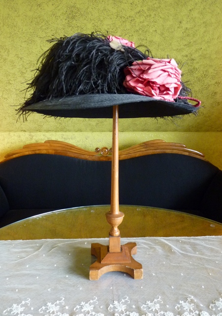 10 antique hat stand 1900