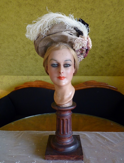 2 antique hat 1900