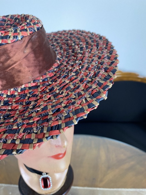 11 antique hat 1903