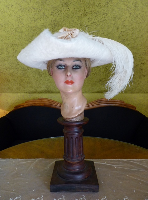 2 antique hat 1909