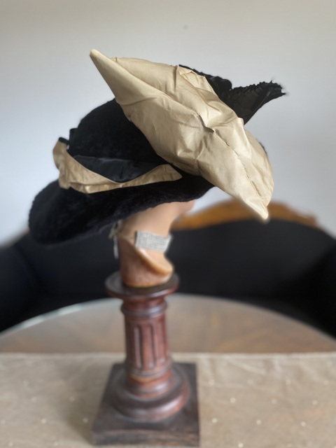 9 antique lampshade hat 1910