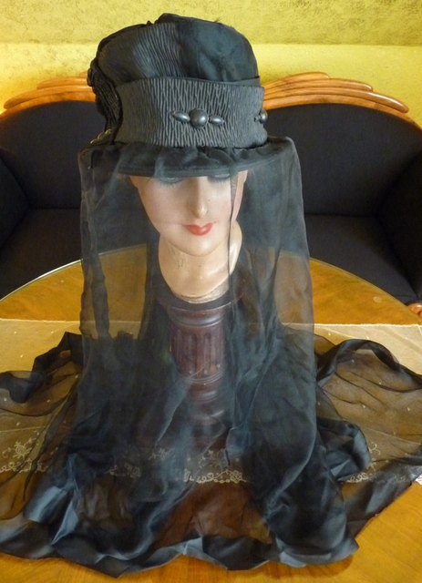 8 antique mourning hat 1910
