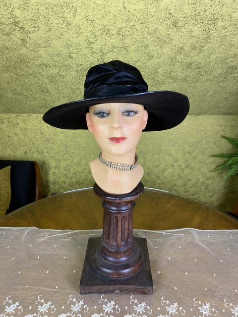 2 antique hat 1918