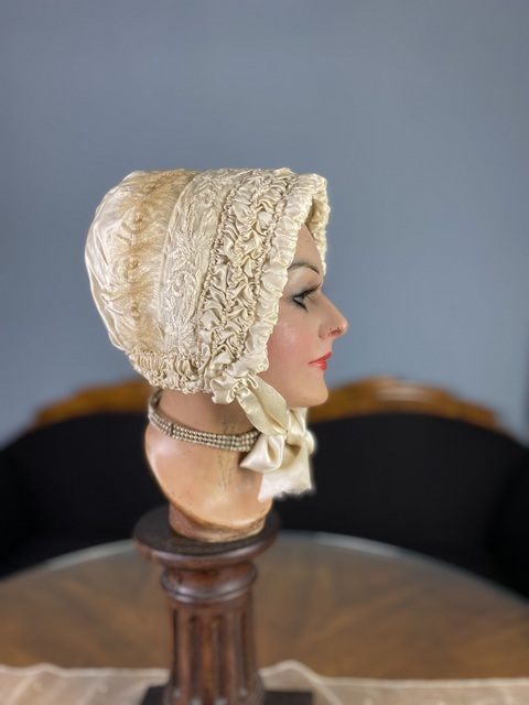 9 antique bonnet 1840
