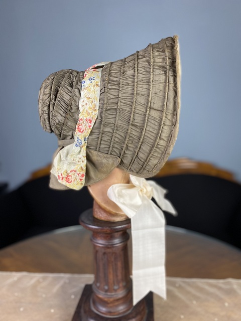 10 antique romantic period bonnet 1825