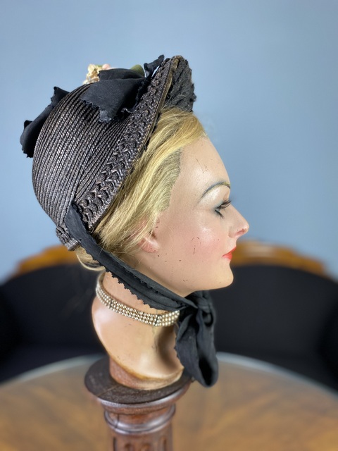 9 antique bonnet 1865