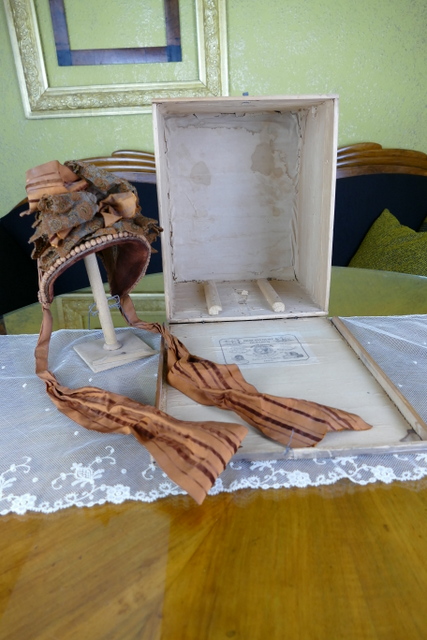 10a antique ROQUANCOURT wooden box 1879