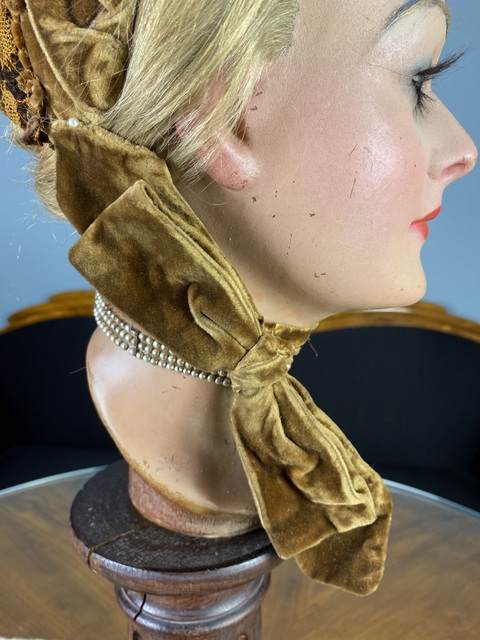 9 antique bonnet 1884