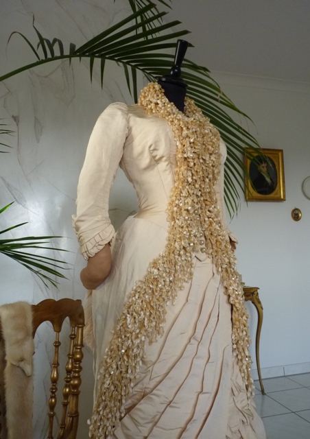 11 antique wedding gown