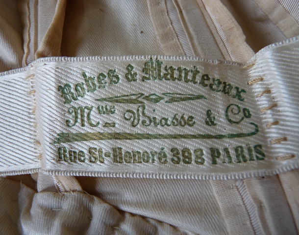 Robes & Manteaux * Mme Biasse & Co. * Rue St-Honoré 398 Paris