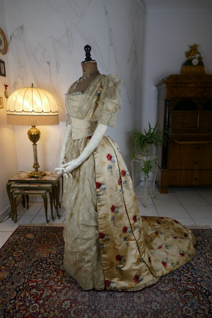11 antique LEROUX Ball gown 1890