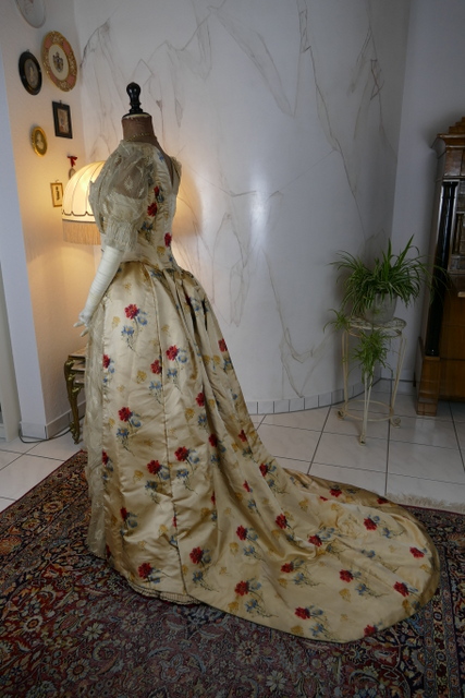 12 antique LEROUX Ball gown 1890