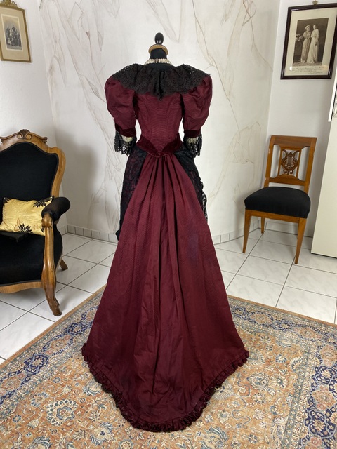 20 antique dinner dress 1892