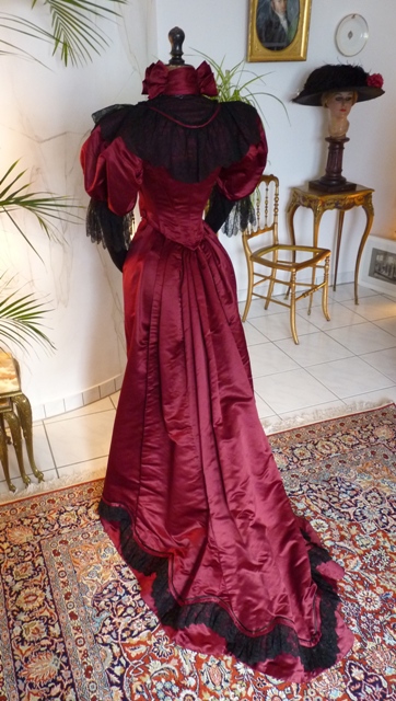 antique dress, dress 1890, antique gown, gown 1890, antique evening dress, evening dress 1890, antique recpetion gown, receptin gown 1890, antieke Jurk, abito antico, Victorian Dress, Victorian gown