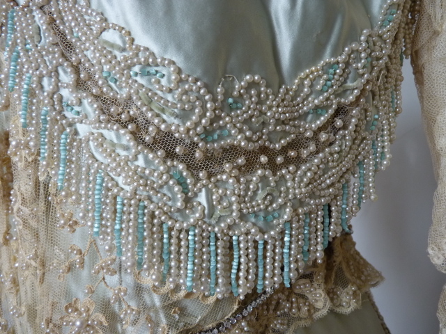 20 antique evening gown Worth 1894