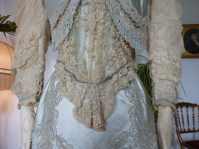 21 antique evening gown Worth 1894
