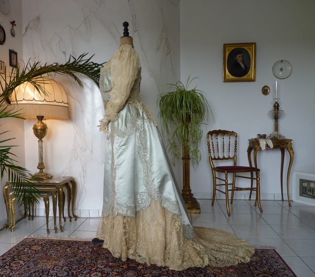 35 antikes Kleid Worth 1894