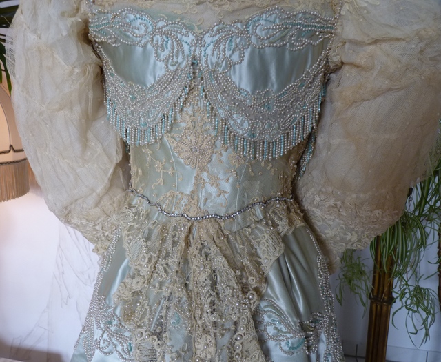 42 antique ball dress Worth 1894
